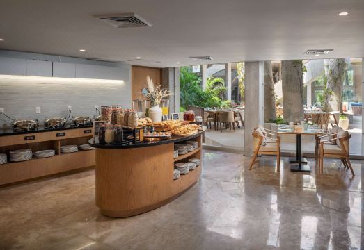 힐튼 가든 인 캉쿤 에어포트 외부 전경 이미지