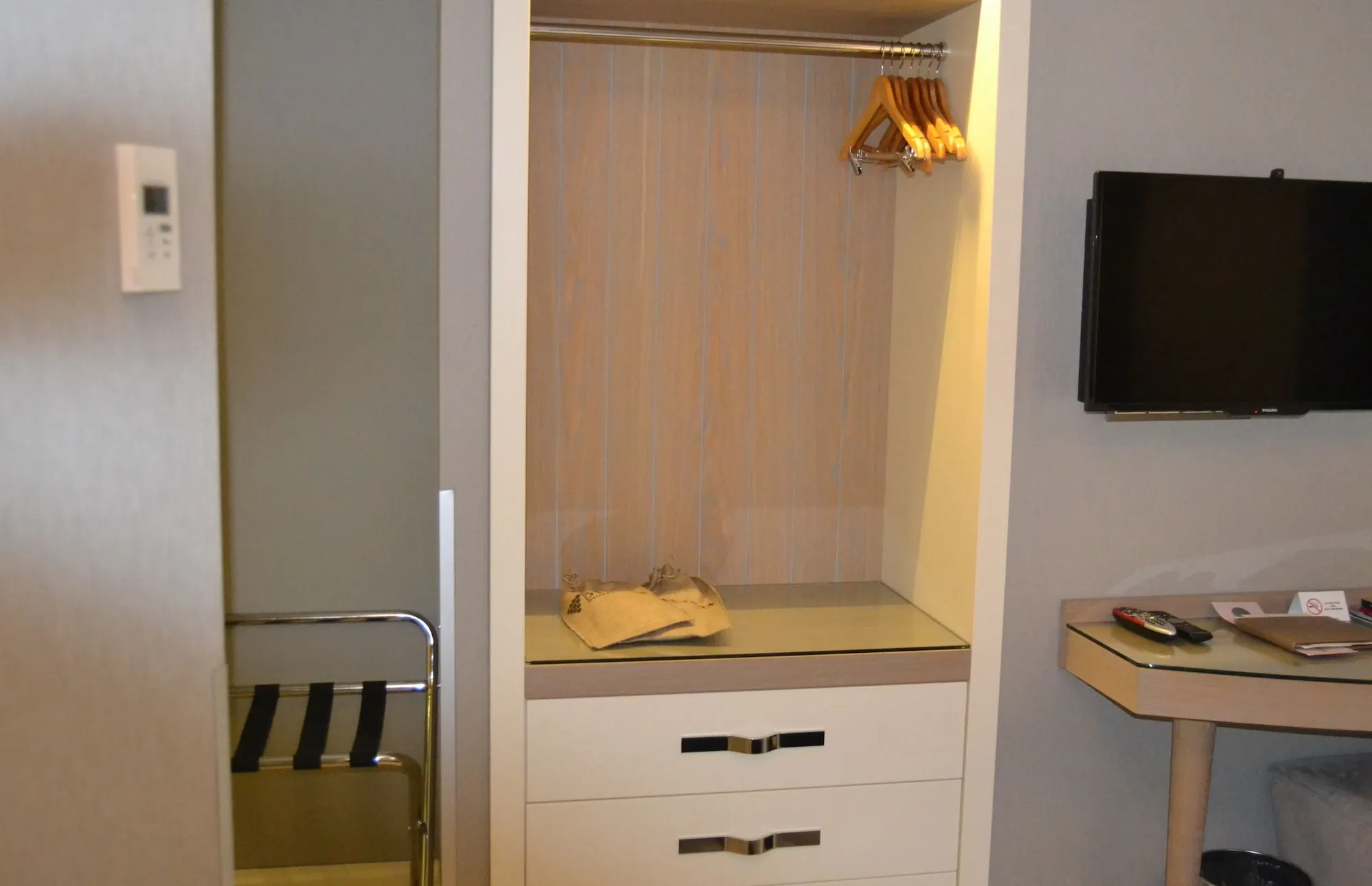 Barbera Hotel Rooms Photos