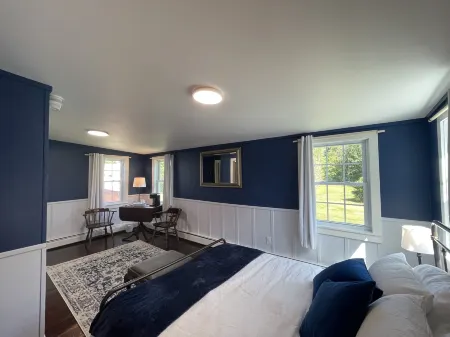 Stone Hearth Inn and Eatery