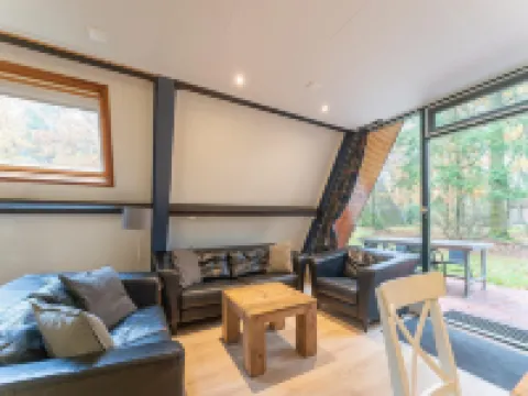 Woodland Bungalow w/ BBQ Hotéis em Stramproy