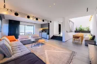 Rokah Luxury Villa at Ramat HaHayal Hôtels à : Petah Tikva