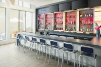 Aloft Birmingham Soho Square - bar