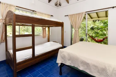 Casa Cedro - Portasol Vacation Rentals Hotels near Playa Matapalo