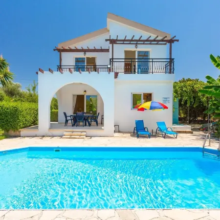 Sun Beach Villa Thio Large Private Pool Walk to Beach A C Wifi Car Not Required - 2840