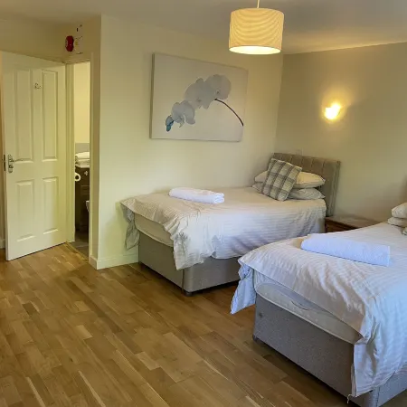 The Black Horse Inn Отели рядом с достопримечательностью «Бренчли Гарденс»