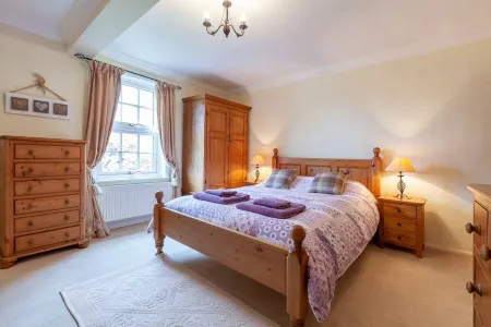 Ceilidh Cottage Отели рядом с достопримечательностью «Captain Cook Schoolroom Museum»