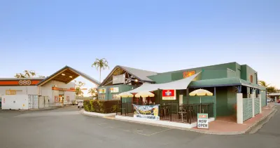 Glenmore Tavern Hotels in The Caves
