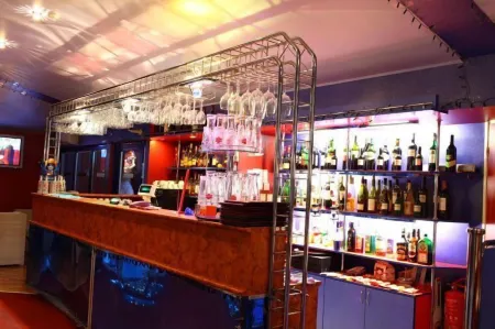 Hotel Yes Отели в г. Нарва