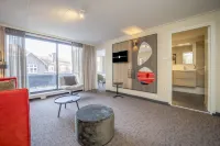 Fletcher Hotel-Restaurant Waalwijk Các khách sạn ở Aalst