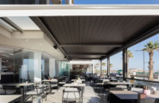 สเตริส เอลิแกนท์ บีช โรงแรม