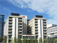Thon Hotel Opera Hotels near Medieval park