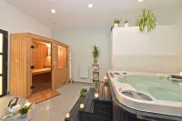 Chambres d'Hotes les Nuits Pastel Hotels in Saint-Quentin
