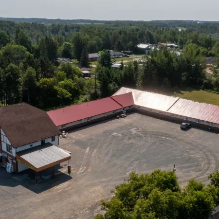 Englehart Motel
