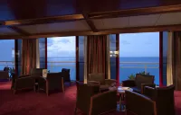Hotel Orca Praia Hôtels à : Câmara de Lobos