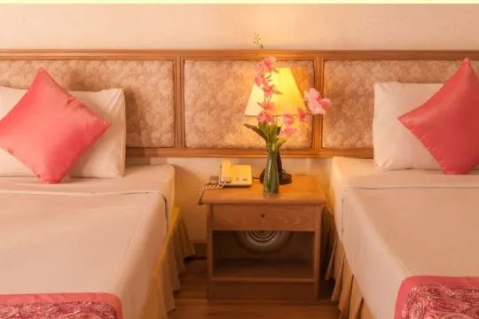 ห้องซูพีเรียเตียงใหญ่หรือเตียงทวิน, เตียงแฝด 2 เตียง