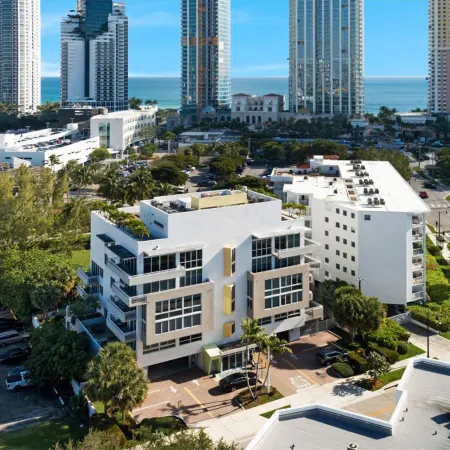 Roami at Sunny Isles