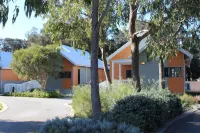 Mandurah Ocean Marina Chalets