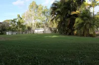 Huntsville Caravan Park Hotel a Maryborough