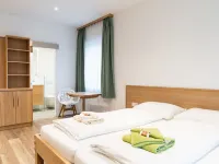 فلوكنر بد آند بريكفاست Hotels near شالموس