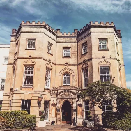 Arnos Manor Hotel Отели в г. Киншем