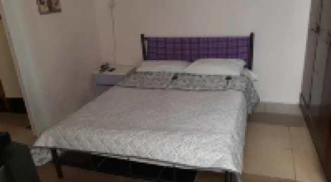 บ้านส่วนตัวใกล้ท่าเรือของพีเรียส