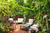 Island City House Hotels near Key West Shipwreck Museum