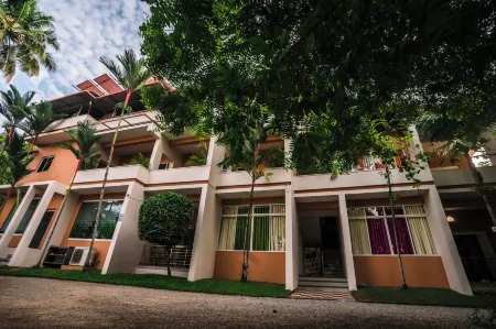 Vasudevam Premium Suites Отели рядом с достопримечательностью «Храм Падманабхасвами»