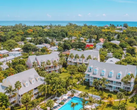 Valentines Resort & Marina Hotels in Dunmore Town