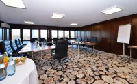 Lobinger-Parkhotel Hotels in Bachhagel