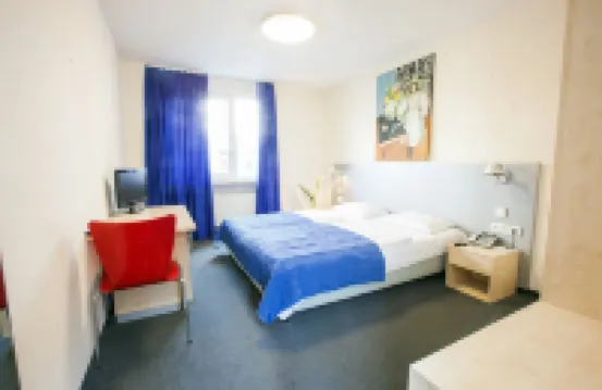 Hotel Münchner Hof Hotels near Main River