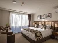 Golden Star Motel Hotels near Addington