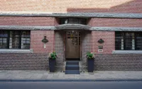 Huis Van Bewaring Hotels in Westerhaar-Vriezenv Wijk