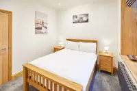 主持人住宿騎士撤退