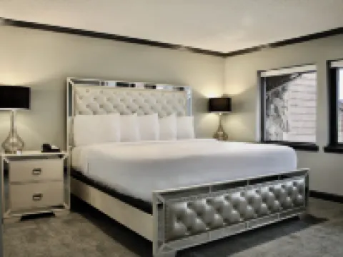 The Carlton Lodge Hotels in Adrian