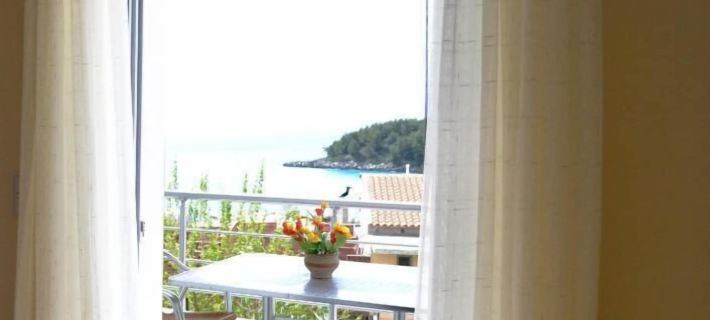 Riviera Rooms Hoteles en Himarë
