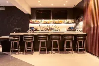 Champions Club and Hotel, Houston Westchase - bar