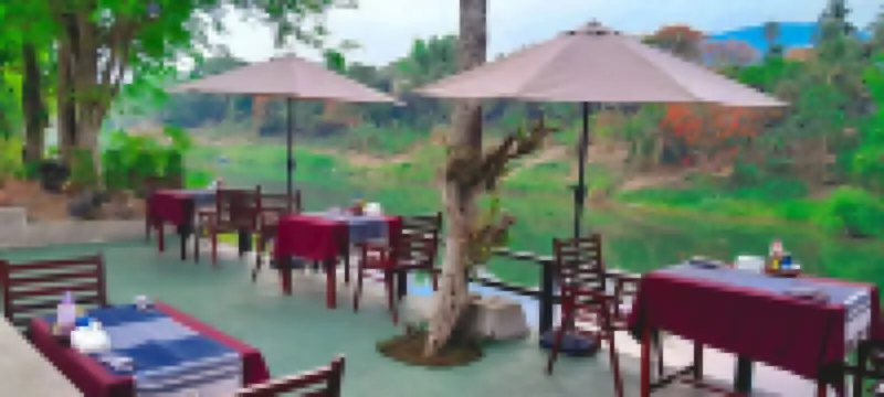 班拉卡姆河景酒店