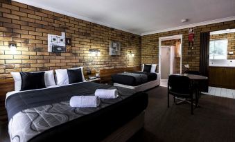 Park House Motor Inn