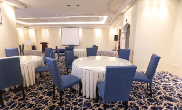 Platinum Park Serviced Apartments