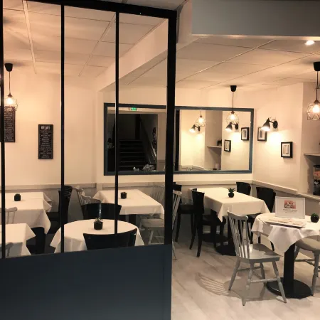 Hôtel l'Estran Отели в г. Трувиль-Сюр-Мер