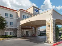 Comfort Inn & Suites Cedar Hill Duncanville Hotels in Cedar Hill