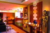 Ambassador Plaza Hotel - Spa