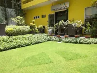 Lemon Tree Hotel, Udyog Vihar, Gurugram