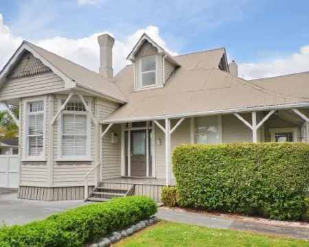 Regent Residential Villa Hotels in Whangarei