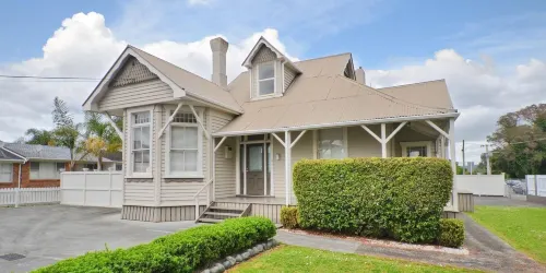 Regent Residential Villa Hotels in Whangarei