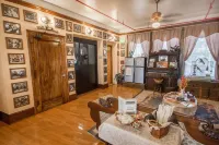 The Edgewater Hotel Hotels in Montverde