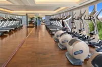 The Leela Ambience Convention Hotel Delhi - gimnasio