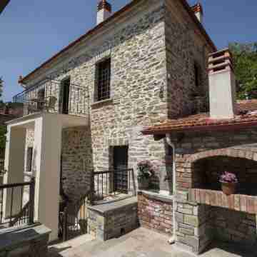 Thalia Traditional Guest House Hotel Exterior