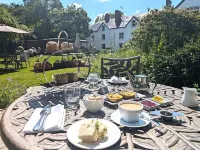 Mill End Hotel - parking