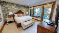 Manor Vail Lodge
